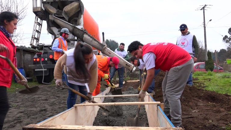 Aduanas combate el crimen organizado: incauta 2 toneladas de cocaína en Arica y 303 mil pastillas de éxtasis en Valparaíso