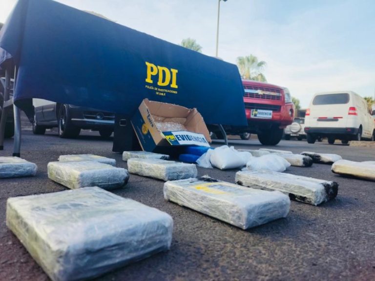 Cayó banda que traficaba droga de Arica a Santiago