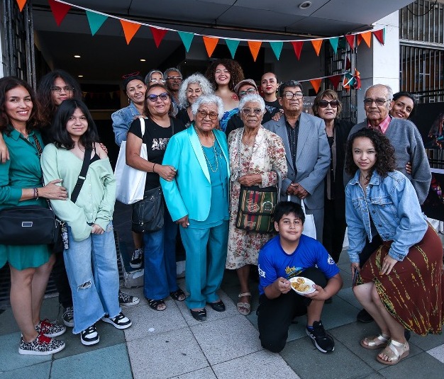 Festividad de las cruces de mayo se “tomó” ex cine Colón