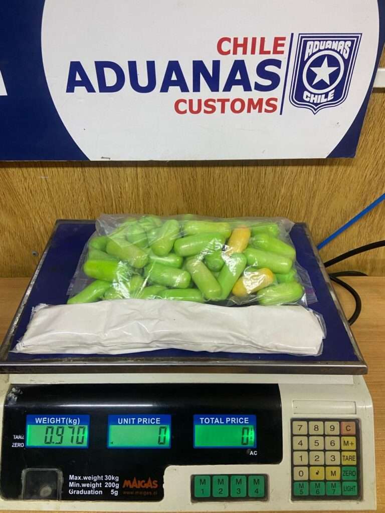 Aduana de Arica descubre a dos viajeras con  cocaína y ketamina ocultas entre sus ropas en Chacalluta