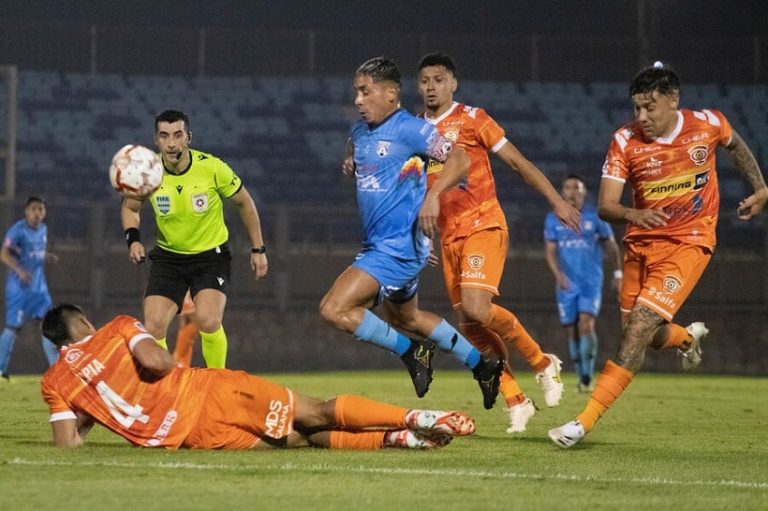 Cobreloa derrotó por la cuenta mínima a San Marcos de Arica en cuartos de final de Copa Chile