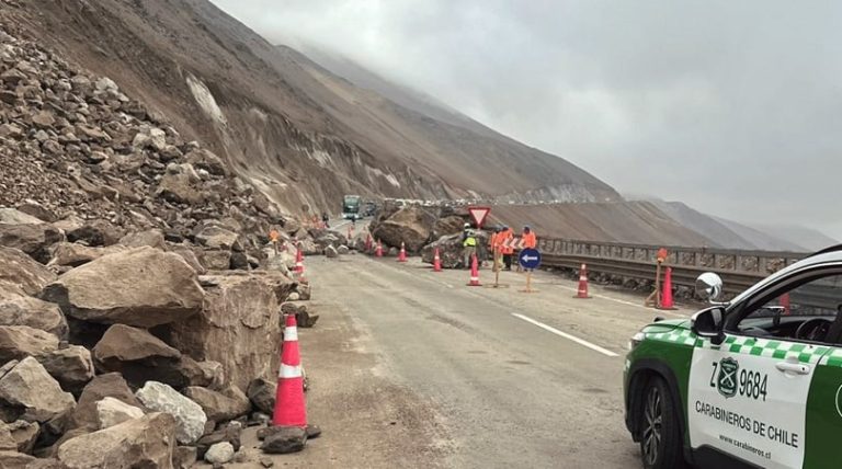 Core de Arica también pide estado de excepción para comuna de Camarones por derrumbes